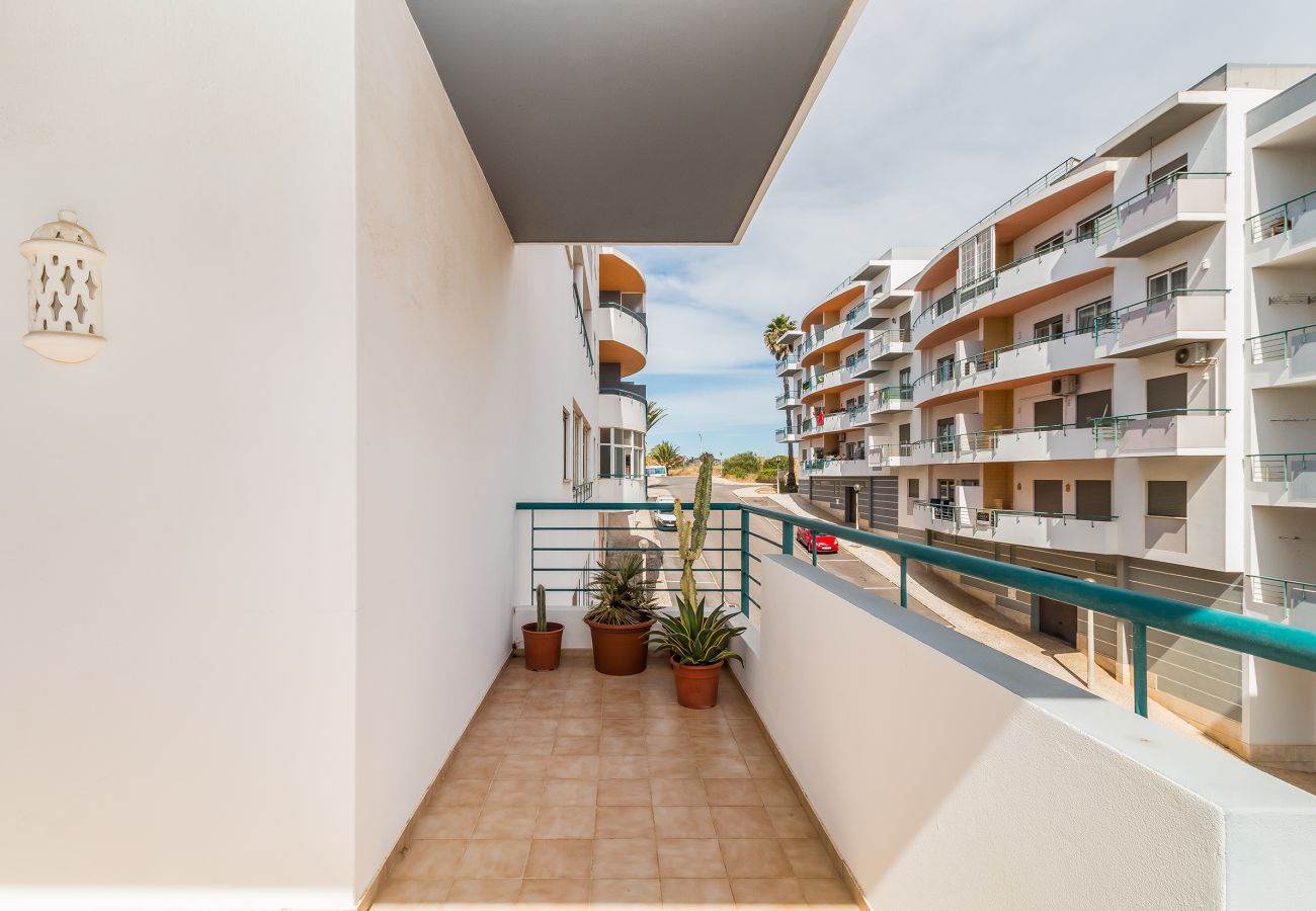 Apartment in Lagos - Casa da Galé: Sea View | AC | Perfect for Digital Nomads