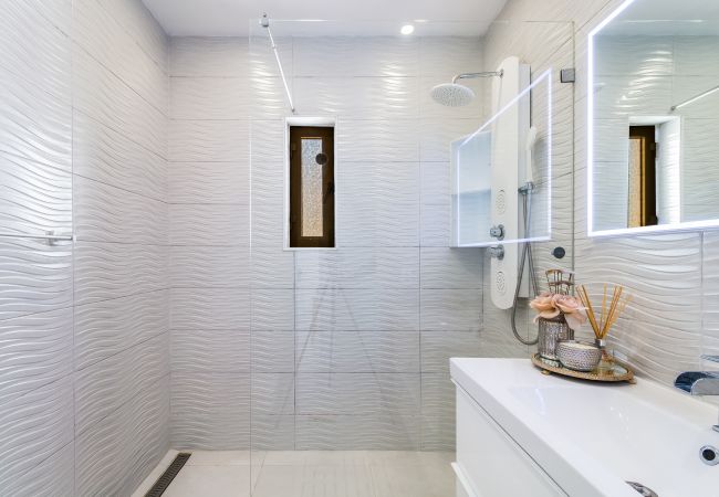 Apartment in Lagos - Iberlagos: Casa Luna | Top Location | WIFI | Ideal for Nomads Apartment in Lagos - Iberlagos: Casa Luna | Top Location | WIFI | Ideal for Nomads