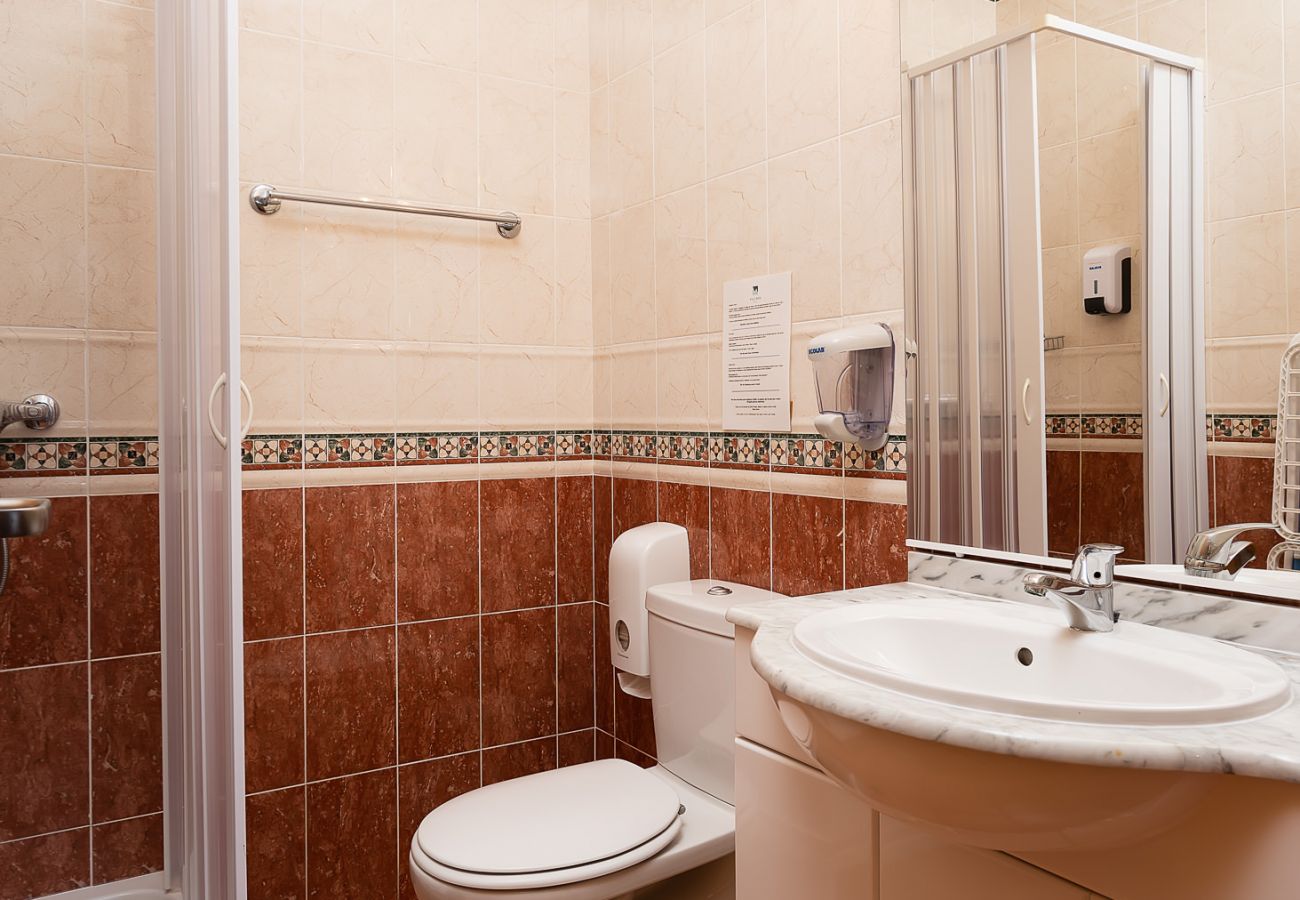 Apartment in Lagos - Porto de Mos Beach: Pool | Gym |  Wifi | Perfect for Digital Nomads