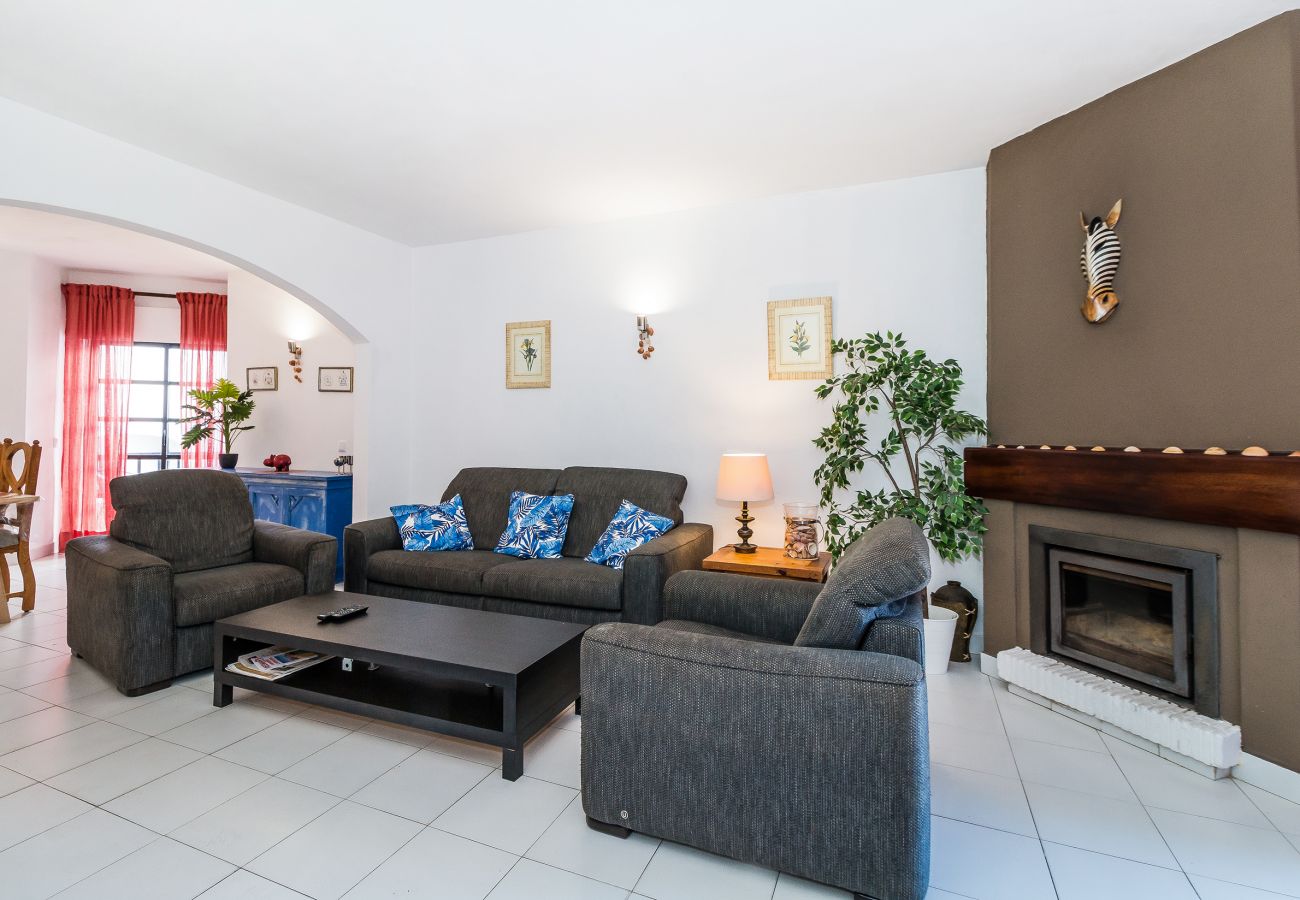 Apartment in Carvoeiro - Casa Gene | Pool | Wifi | Terrace | Nomads