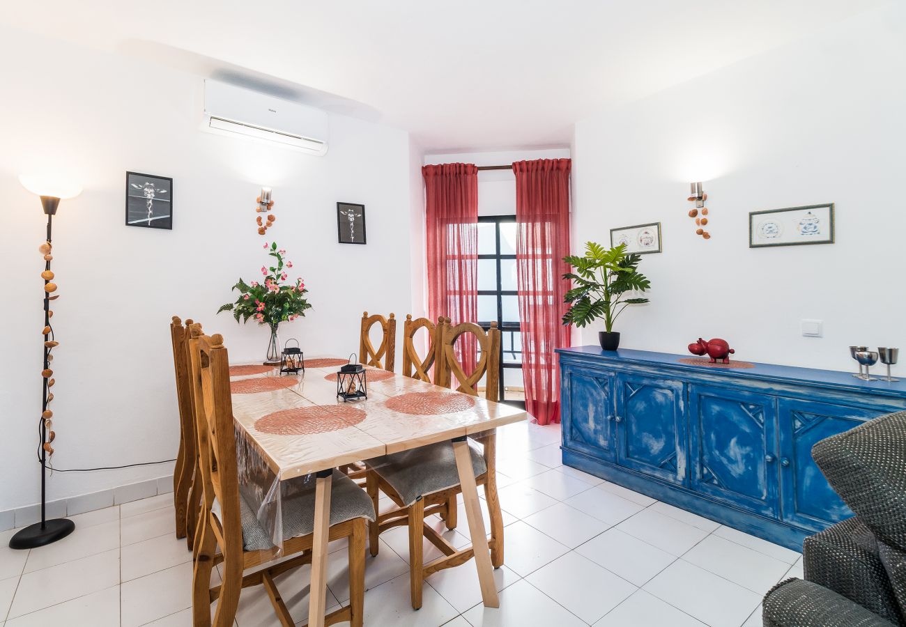Apartment in Carvoeiro - Casa Gene | Pool | Wifi | Terrace | Nomads