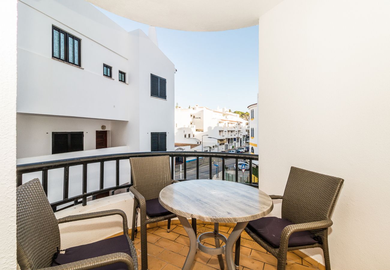 Apartment in Carvoeiro - Casa Gene | Pool | Wifi | Terrace | Nomads