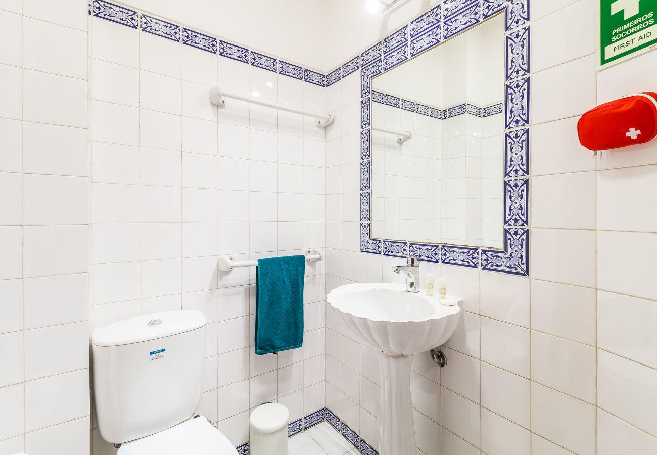 Apartment in Carvoeiro - Casa Gene | Pool | Wifi | Terrace | Nomads