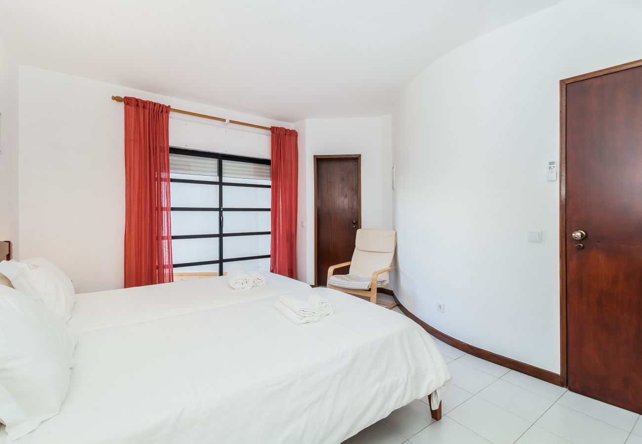 Apartment in Carvoeiro - Casa Gene | Pool | Wifi | Terrace | Nomads