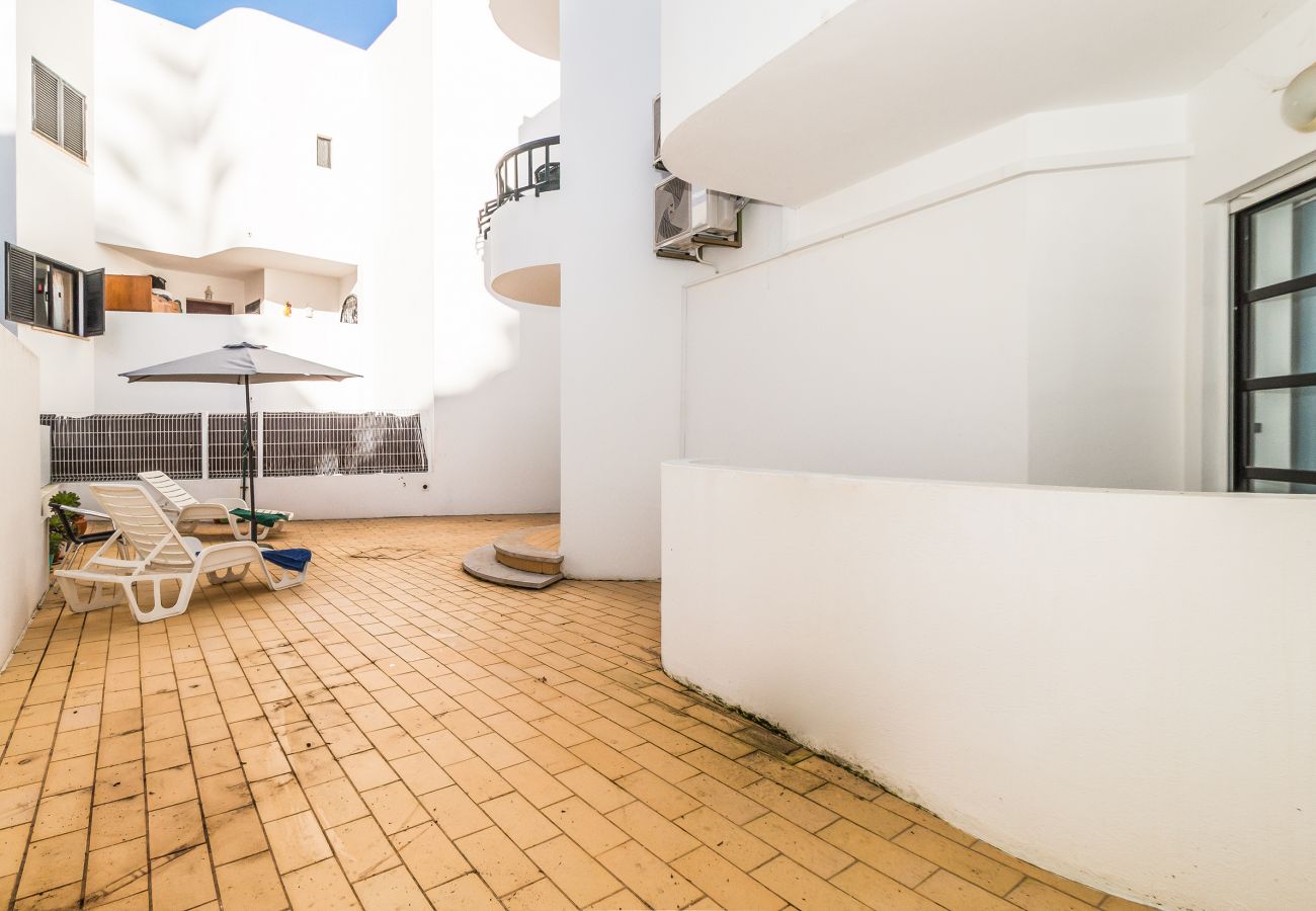 Apartment in Carvoeiro - Casa Gene | Pool | Wifi | Terrace | Nomads