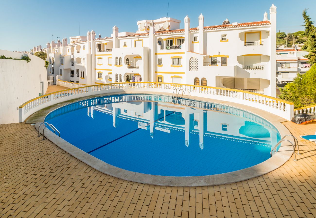 Apartment in Carvoeiro - Casa Gene | Pool | Wifi | Terrace | Nomads