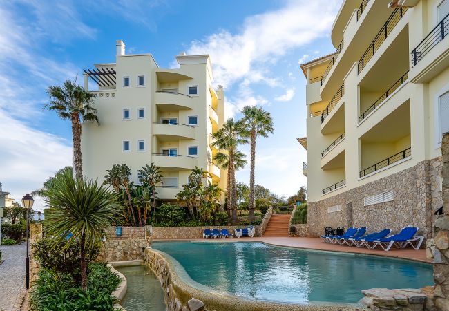 Apartment in Lagos - Meia Praia Beach: Golf | Wifi | Pool | Perfect for nomads Apartment in Lagos - Meia Praia Beach: Golf | Wifi | Pool | Perfect for nomads