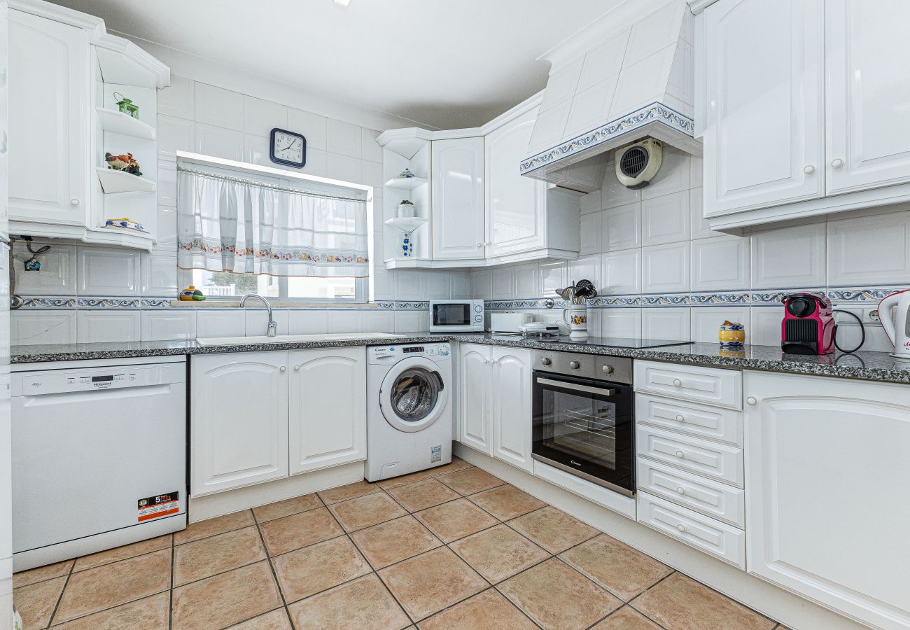 Townhouse in Lagos - Casa 1 | Balcony | AC | WIFI | Near the Beach