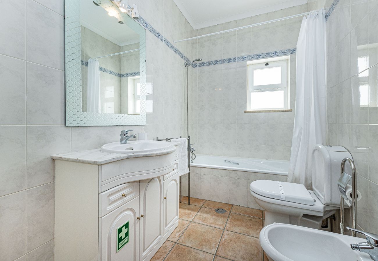 Townhouse in Lagos - Casa 1 | Balcony | AC | WIFI | Near the Beach