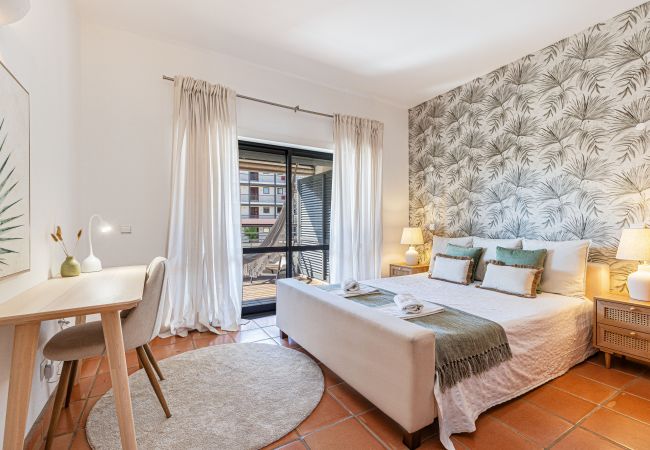 Apartment in Lagos - Marina Park | Pool | Balcony | Ideal for Nomads Apartment in Lagos - Marina Park | Pool | Balcony | Ideal for Nomads