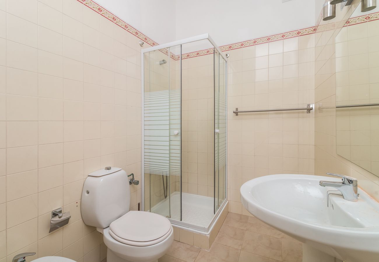 Rent by room in Lagos - AGP - Burgau | Private bathroom | Ideal for Nomads 
