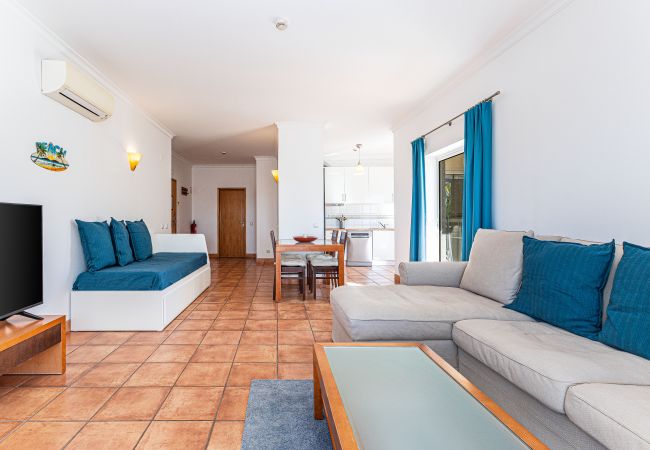 Apartment in Lagos - Porto de Mos Beach: Pool | Gym | PetFriendly 