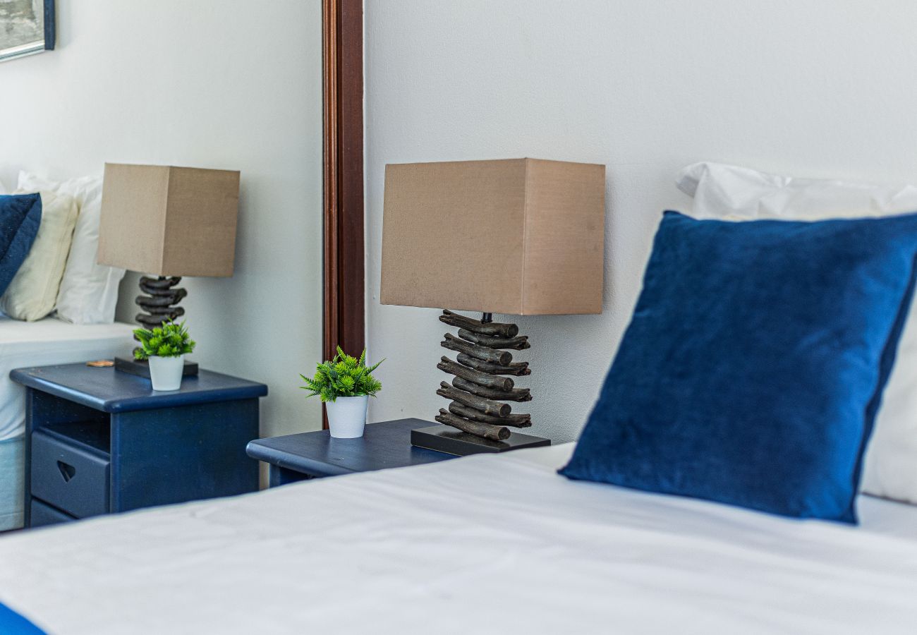 Rent by room in Lagos - GuestHouse Chilling: Room 1 | Location | Reliable Wifi