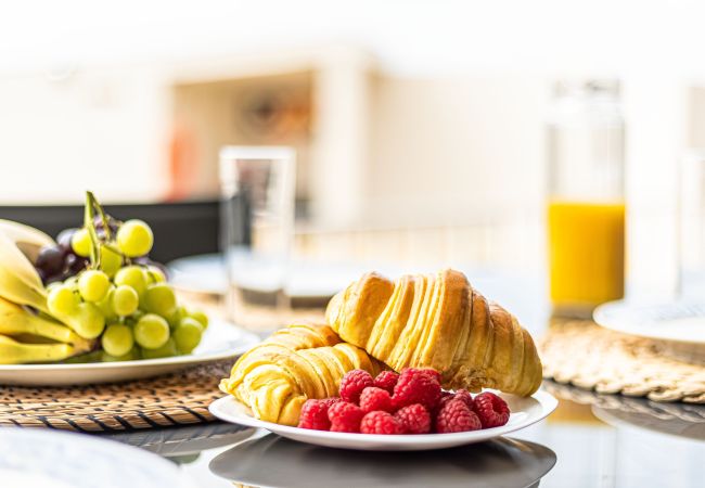 House in Porches - Casa do Vale: PET Friendly | Family, Pool & Beach House in Porches - Casa do Vale: PET Friendly | Family, Pool & Beach