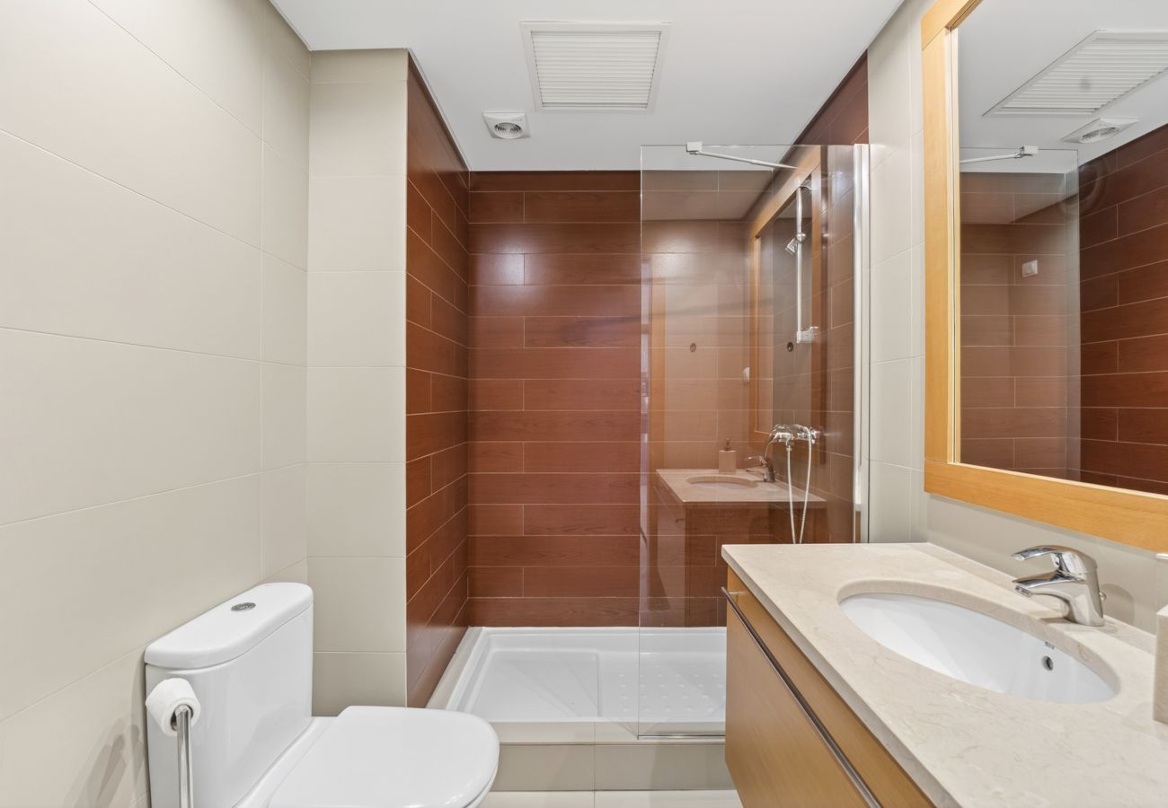 Apartment in Lagos - Marina Village Retreat: Pool & Garage | Prime lo 