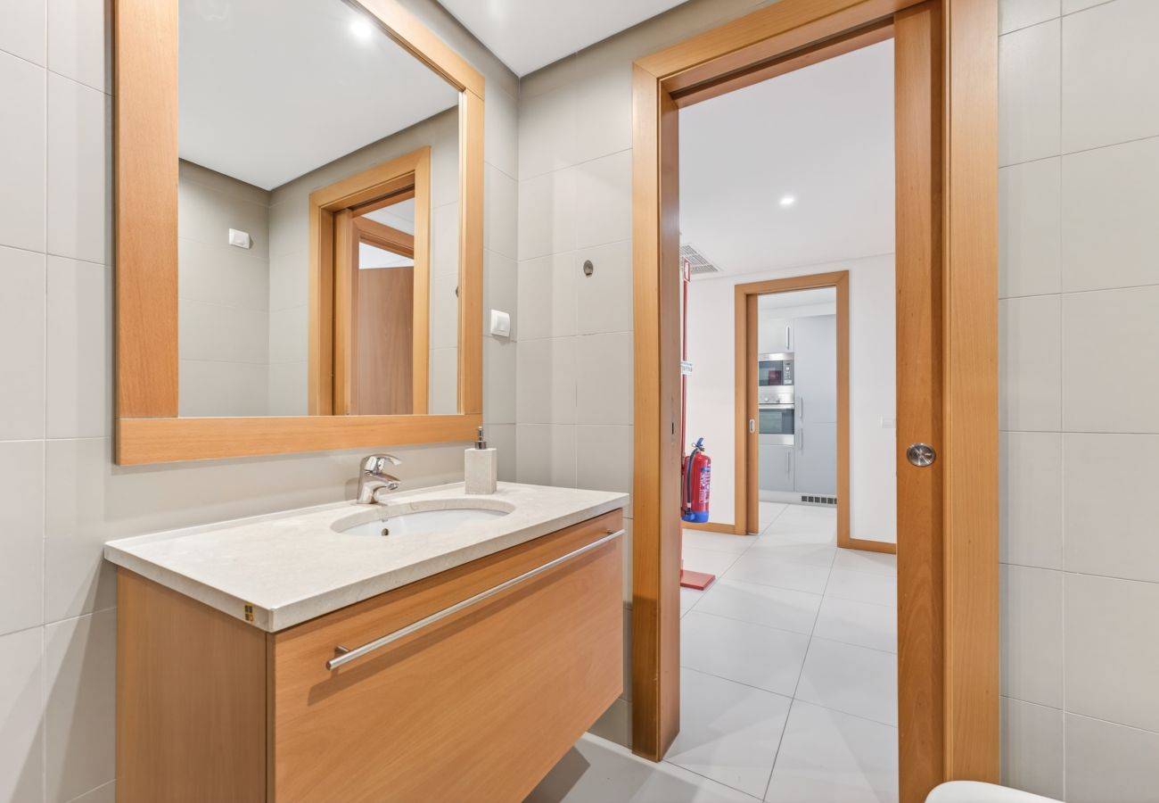 Apartment in Lagos - Marina Village Retreat: Pool & Garage | Prime lo 