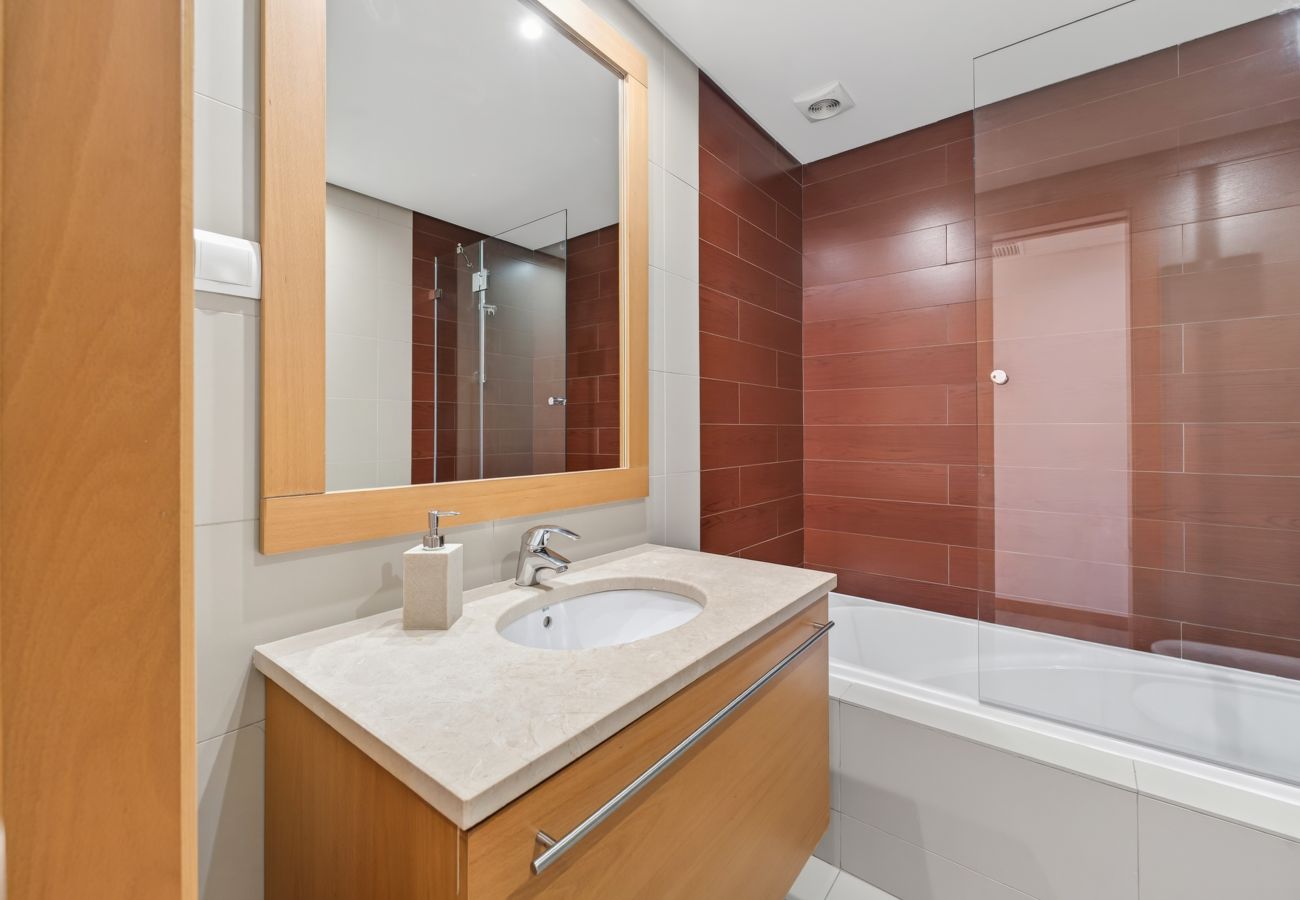 Apartment in Lagos - Marina Village Retreat: Pool & Garage | Prime lo 