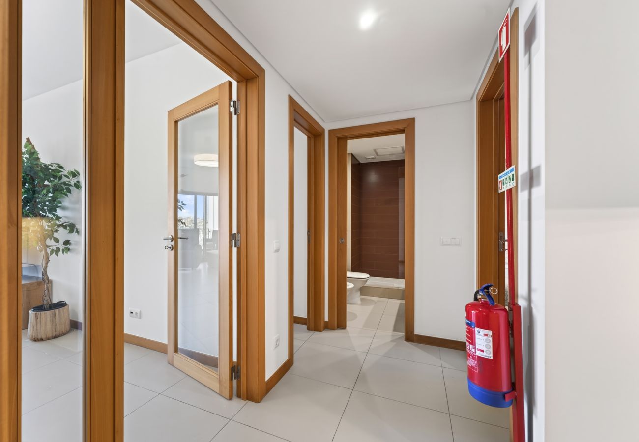 Apartment in Lagos - Marina Village Retreat: Pool & Garage | Prime lo 