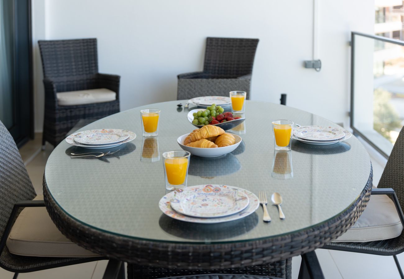 Apartment in Lagos - Marina Village Retreat: Pool & Garage | Prime lo 