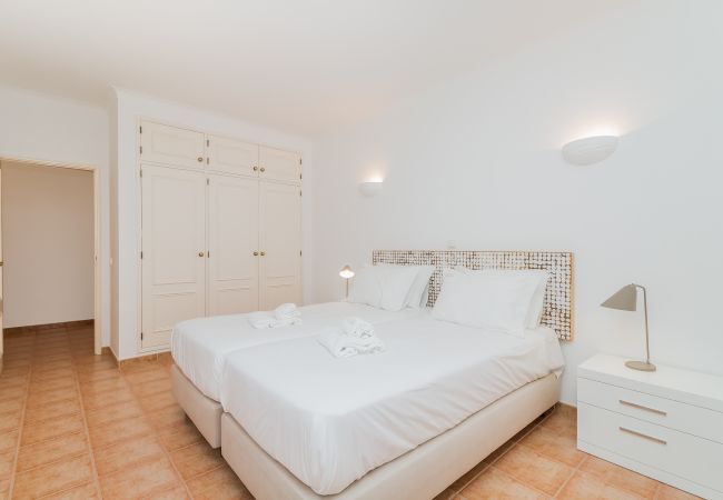 Apartamento em Lagos - Casa da Galé: Sea View | AC | Perfect for Digital Nomads Apartamento em Lagos - Casa da Galé: Sea View | AC | Perfect for Digital Nomads