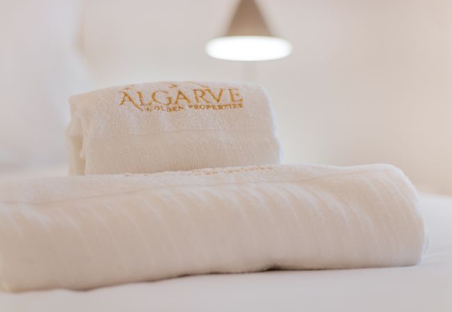 Apartamento em Lagos - Casa da Galé: Sea View | AC | Perfect for Digital Nomads Apartamento em Lagos - Casa da Galé: Sea View | AC | Perfect for Digital Nomads