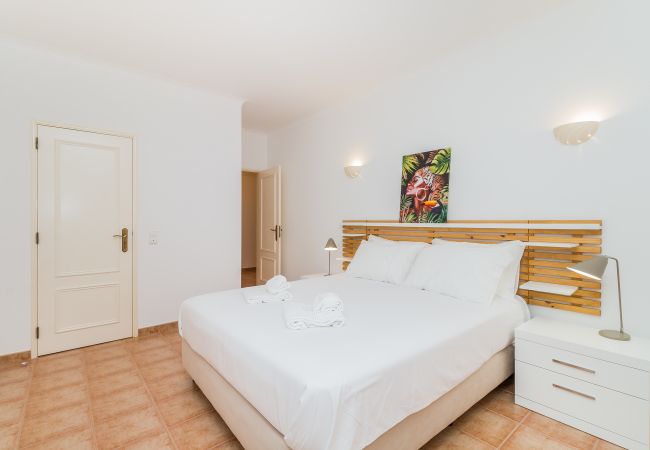 Apartamento em Lagos - Casa da Galé: Sea View | AC | Perfect for Digital Nomads Apartamento em Lagos - Casa da Galé: Sea View | AC | Perfect for Digital Nomads