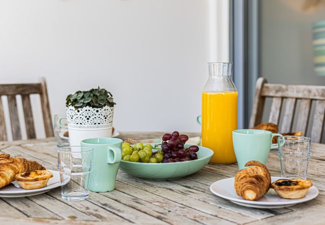 Apartamento em Lagos - Sea La Vie | Digital Nomads | WIFI | Balcony Apartamento em Lagos - Sea La Vie | Digital Nomads | WIFI | Balcony