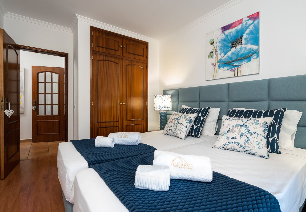 Apartamento em Lagos - Sea La Vie | Digital Nomads | WIFI | Balcony