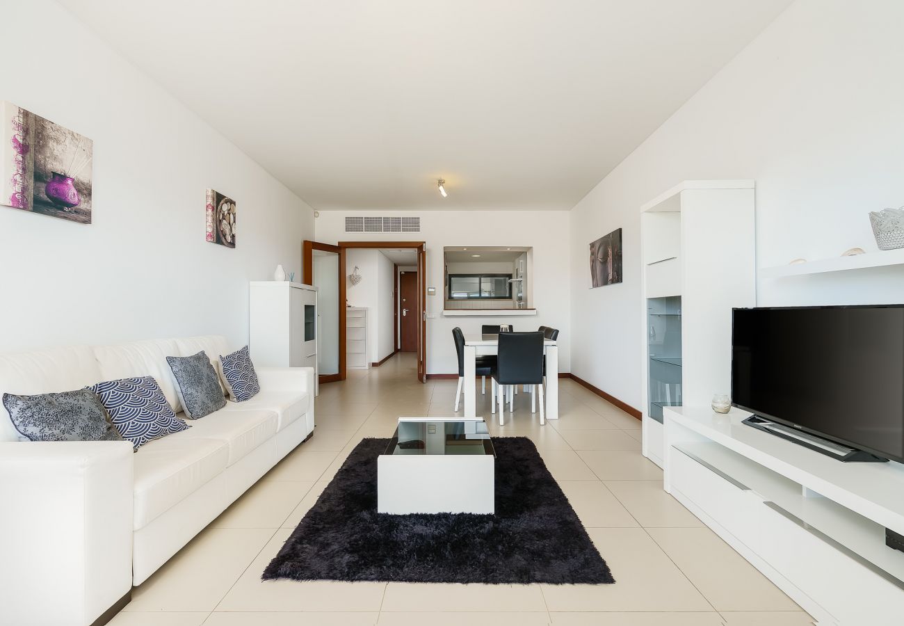 Apartamento em Lagos - Marina Village  | Pool |Garage | WIFI | Varanda