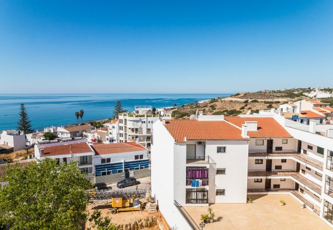 Apartamento em Luz - Praia da Luz: Sea View | Nomads | Wifi | Location