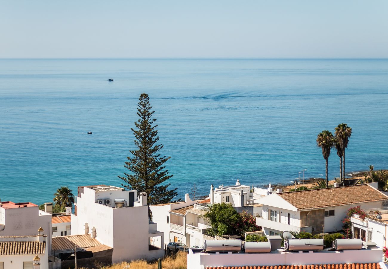 Apartamento em Luz - Praia da Luz: Sea View | Nomads | Wifi | Location