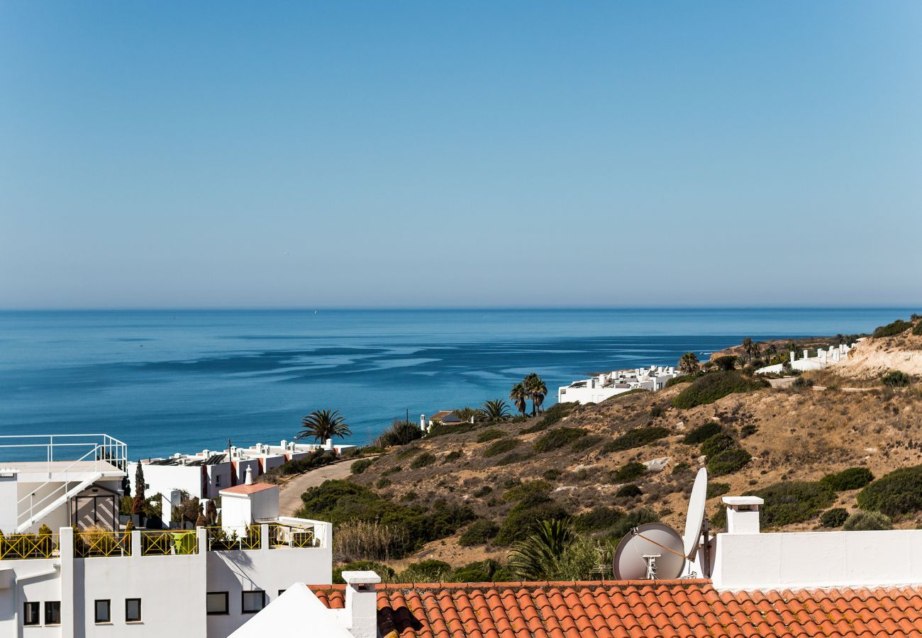Apartamento em Luz - Praia da Luz: Sea View | Nomads | Wifi | Location