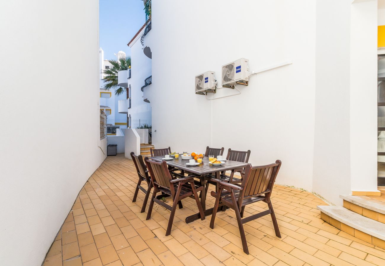 Apartamento em Carvoeiro - Casa Gene | Pool | Wifi | Terrace | Nomads