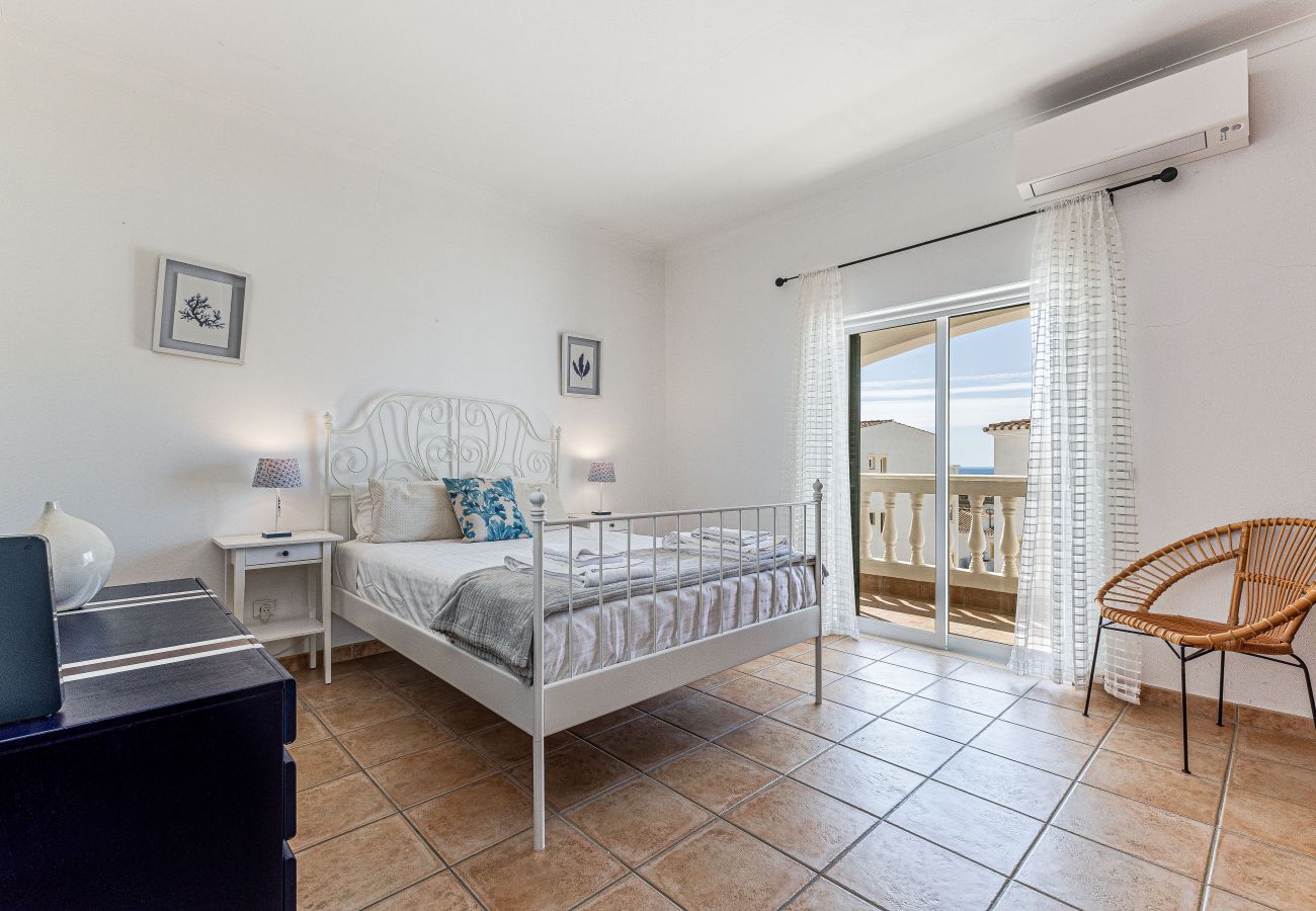 Casa geminada em Lagos - Casa 1 | Balcony | AC | WIFI | Near the Beach
