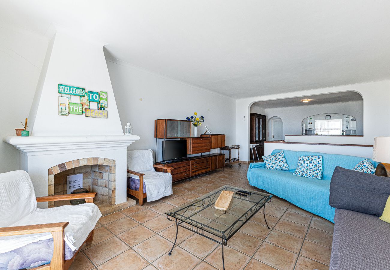 Casa geminada em Lagos - Casa 1 | Balcony | AC | WIFI | Near the Beach