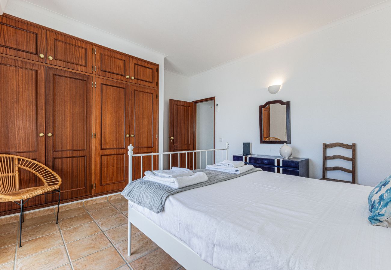 Casa geminada em Lagos - Casa 1 | Balcony | AC | WIFI | Near the Beach