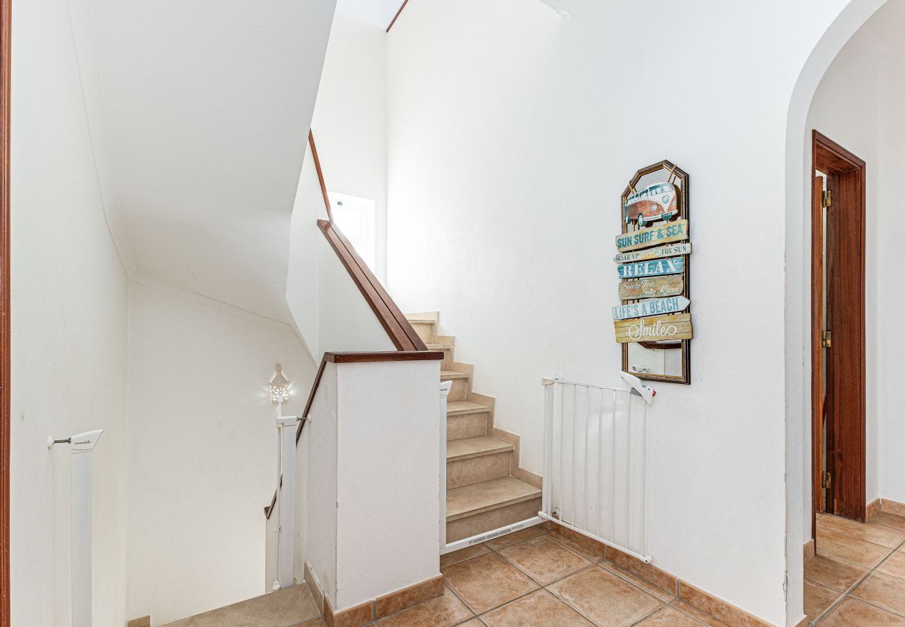Casa geminada em Lagos - Casa 1 | Balcony | AC | WIFI | Near the Beach