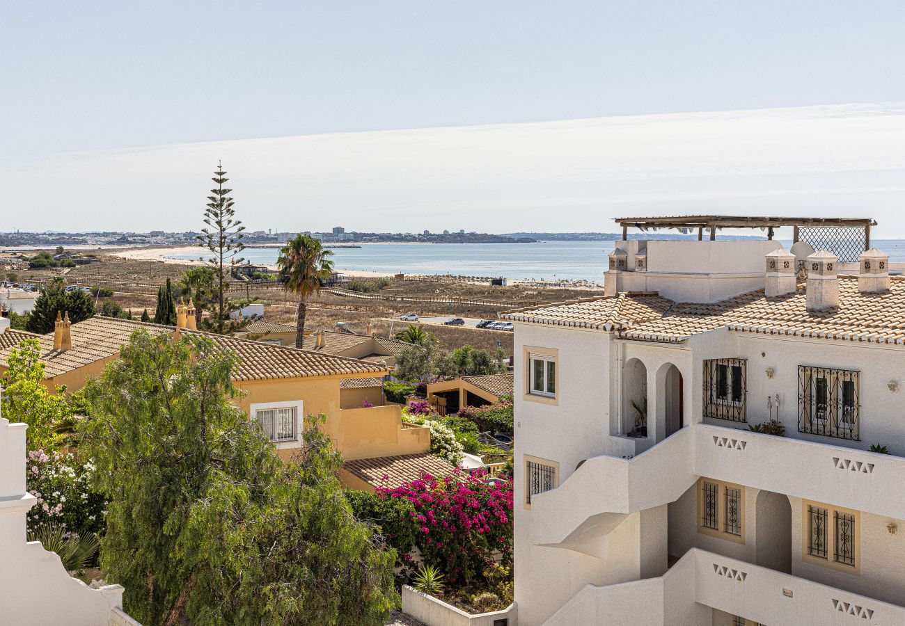 Casa geminada em Lagos - Casa 1 | Balcony | AC | WIFI | Near the Beach