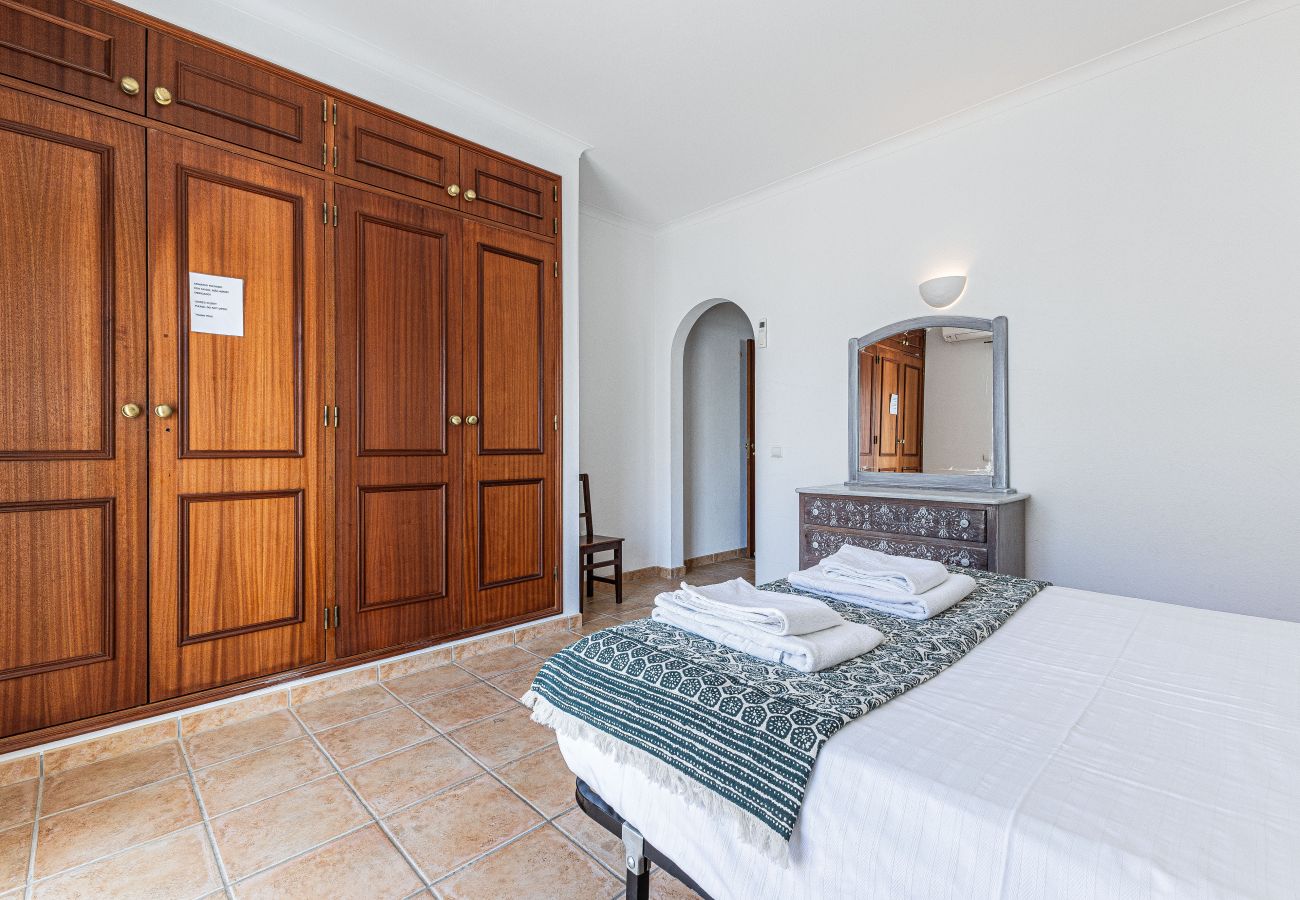 Casa geminada em Lagos - Casa 1 | Balcony | AC | WIFI | Near the Beach