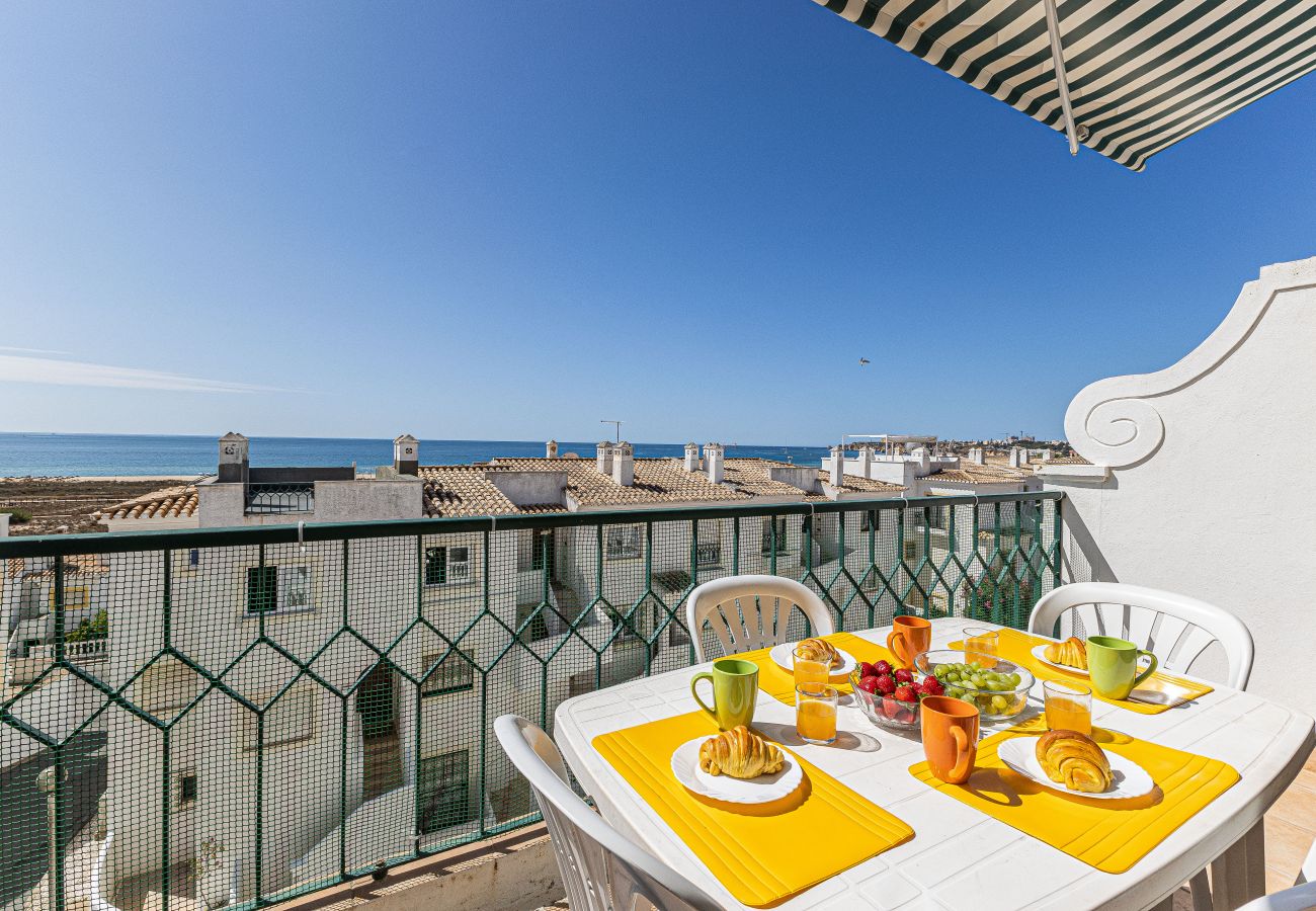 Casa geminada em Lagos - Casa 1 | Balcony | AC | WIFI | Near the Beach