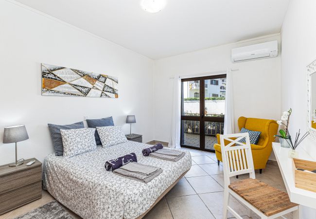 Apartamento em Lagos - Moinhos | Digital Nomads | AC | Fast Wifi