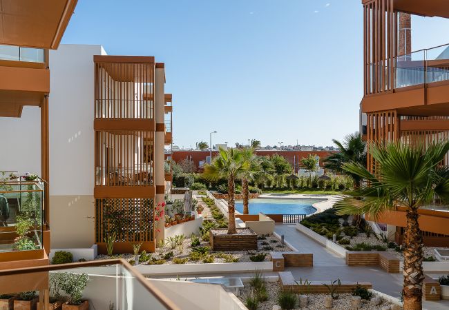 Apartamento em Portimão -   Praia da Rocha: Pool | Digital Nomads | Fast Wifi Apartamento em Portimão -   Praia da Rocha: Pool | Digital Nomads | Fast Wifi