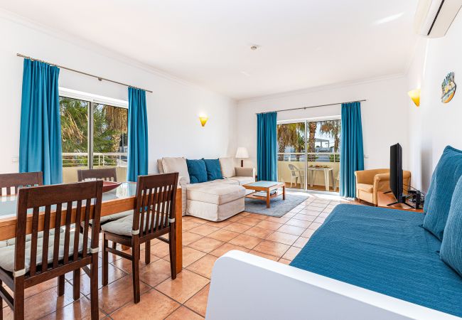 Apartamento em Lagos - Porto de Mos Beach: Pool | Gym | PetFriendly  Apartamento em Lagos - Porto de Mos Beach: Pool | Gym | PetFriendly