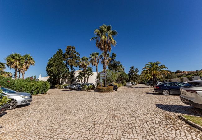 Apartamento em Lagos - Porto de Mos Beach: Pool | Gym | PetFriendly  Apartamento em Lagos - Porto de Mos Beach: Pool | Gym | PetFriendly