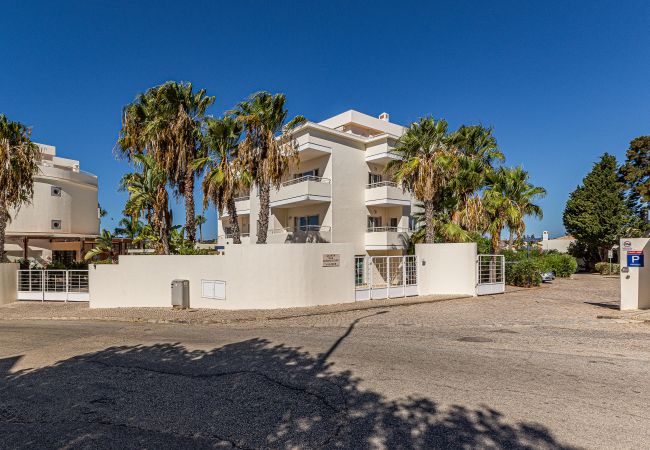 Apartamento em Lagos - Porto de Mos Beach: Pool | Gym | PetFriendly  Apartamento em Lagos - Porto de Mos Beach: Pool | Gym | PetFriendly