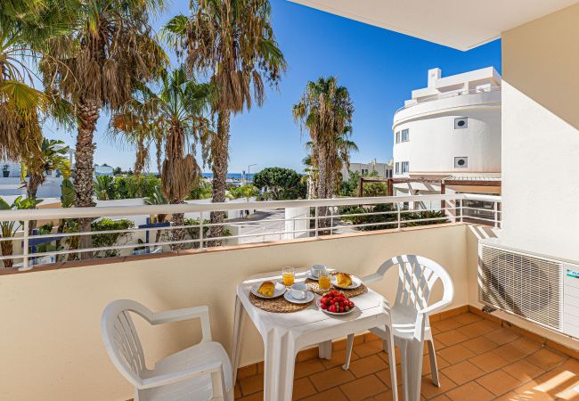 Apartamento em Lagos - Porto de Mos Beach: Pool | Gym | PetFriendly  Apartamento em Lagos - Porto de Mos Beach: Pool | Gym | PetFriendly