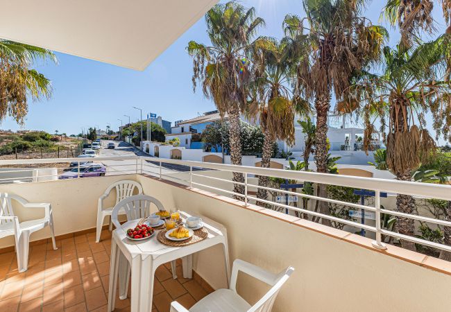 Apartamento em Lagos - Porto de Mos Beach: Pool | Gym | PetFriendly  Apartamento em Lagos - Porto de Mos Beach: Pool | Gym | PetFriendly