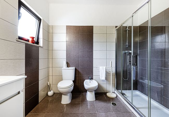 Casa em Porches - Casa do Vale: PET Friendly | Family, Pool & Beach Casa em Porches - Casa do Vale: PET Friendly | Family, Pool & Beach