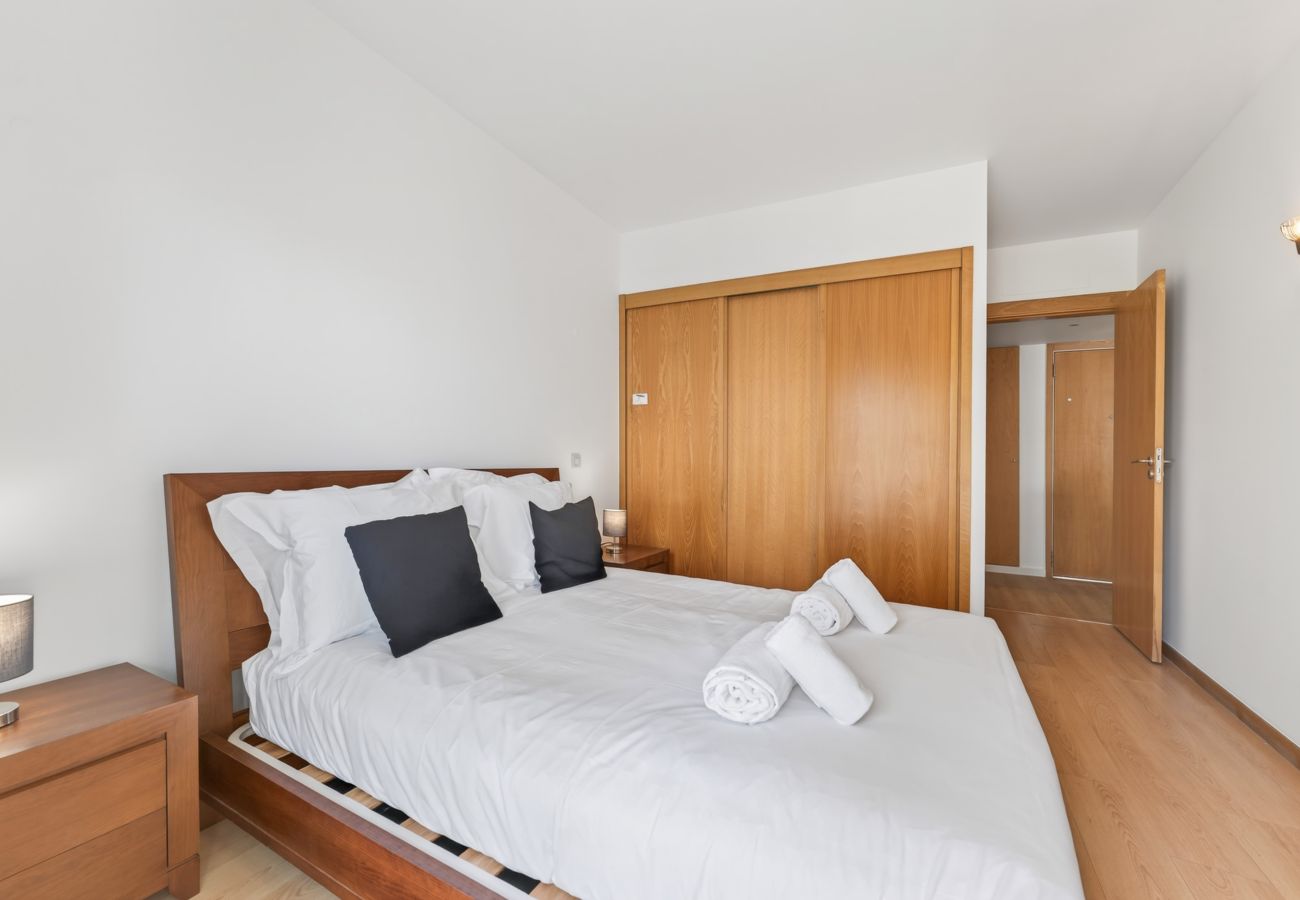 Apartamento em Lagos - Marina Breeze: By the Marina, City Center & Beach 