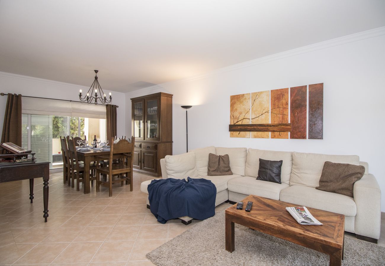 Casa geminada em Loulé - Casa Oliveira